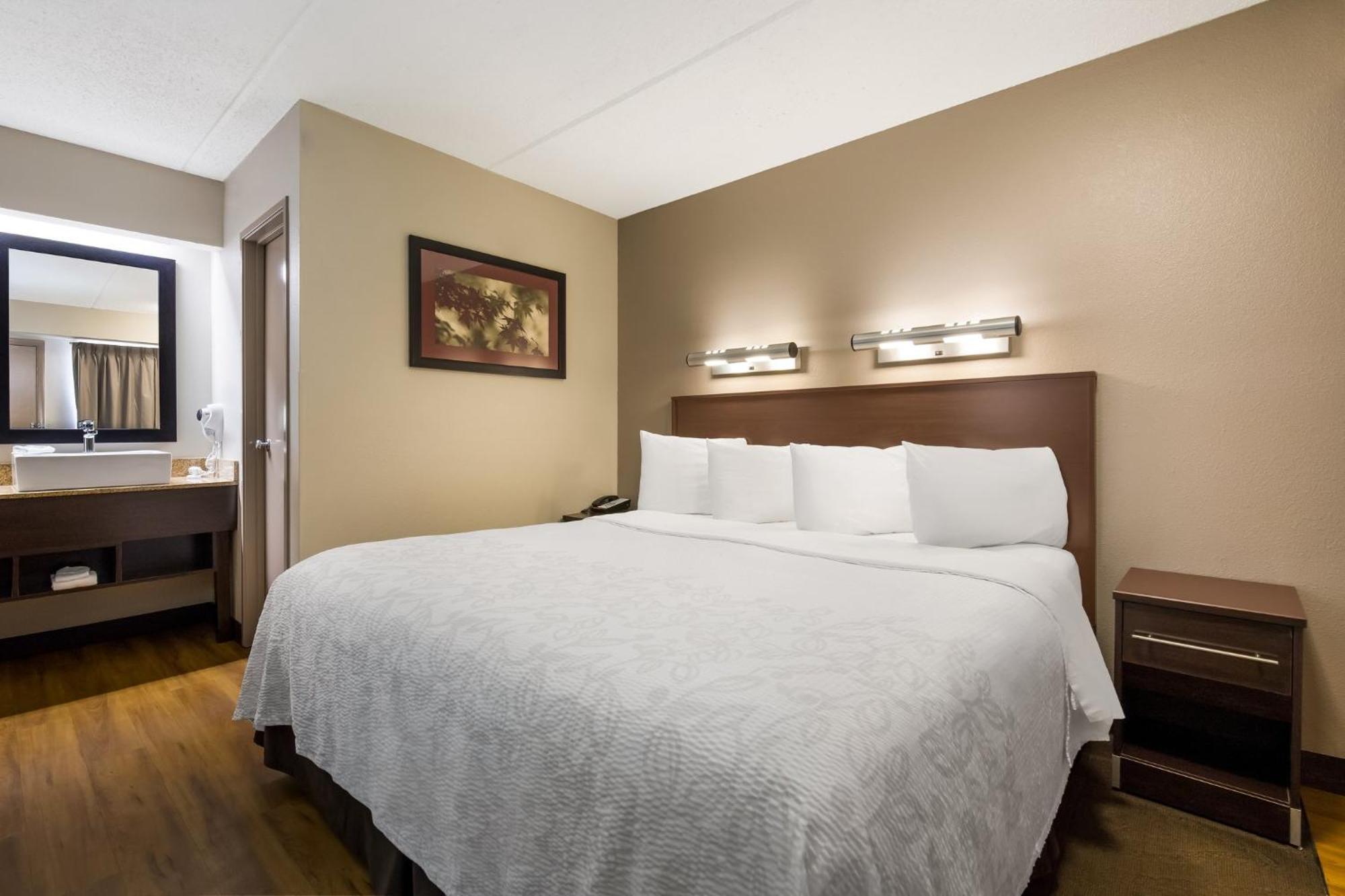 Red Roof Inn Plus+ Nashville Airport Экстерьер фото