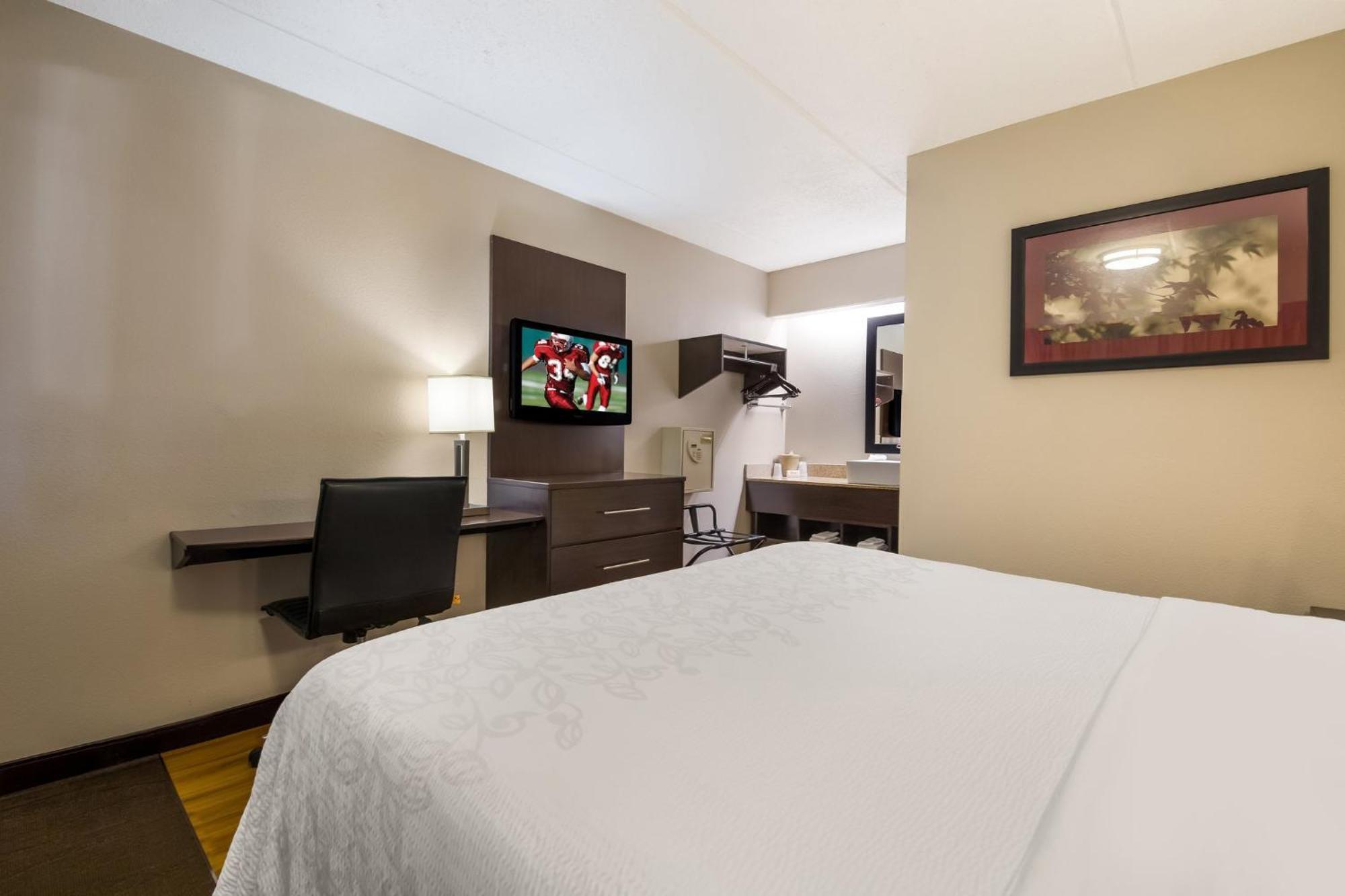 Red Roof Inn Plus+ Nashville Airport Экстерьер фото