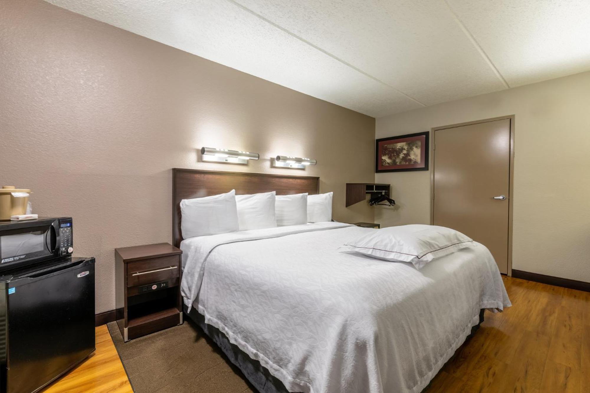Red Roof Inn Plus+ Nashville Airport Экстерьер фото