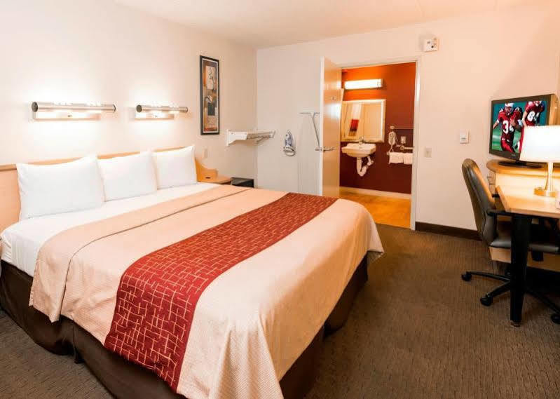 Red Roof Inn Plus+ Nashville Airport Экстерьер фото