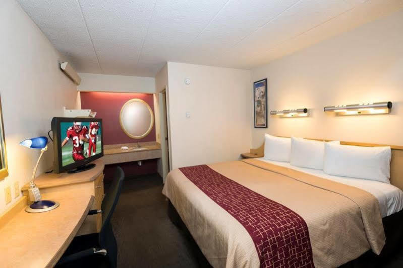 Red Roof Inn Plus+ Nashville Airport Экстерьер фото